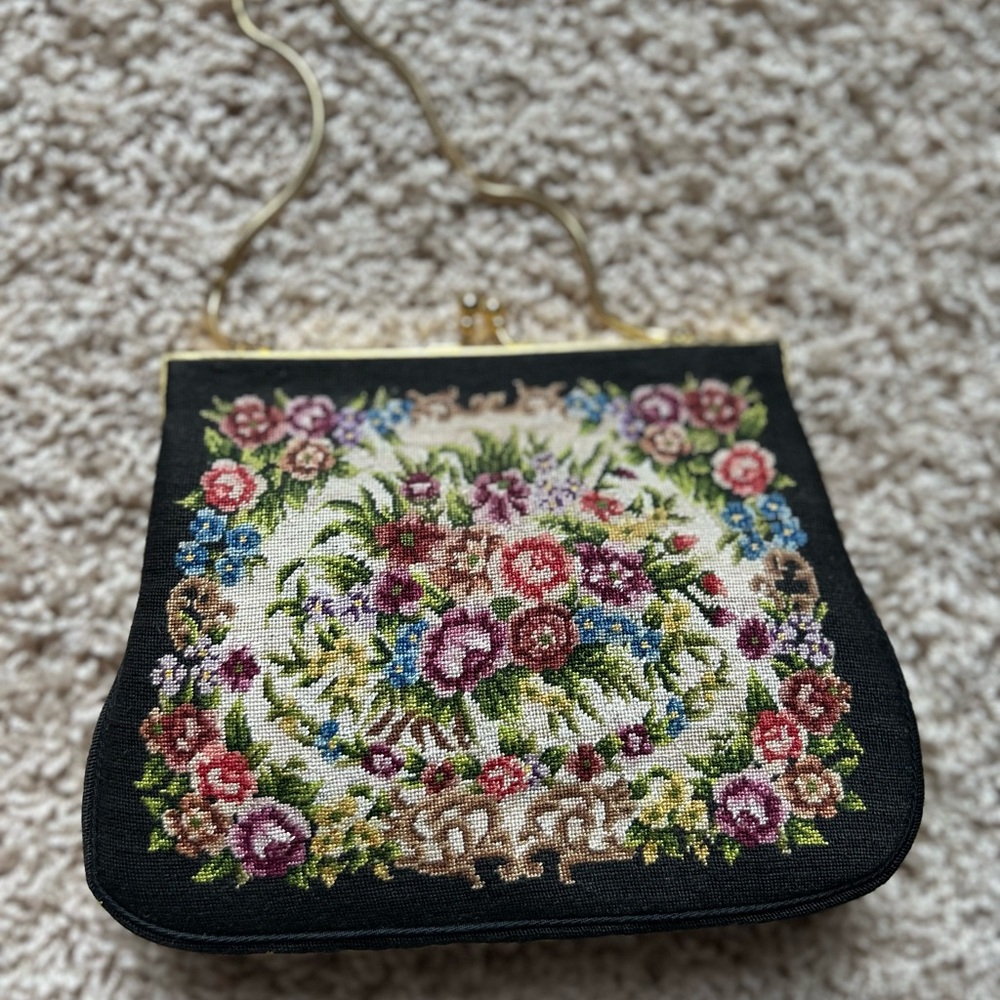 NEW VINTAGE PURSE